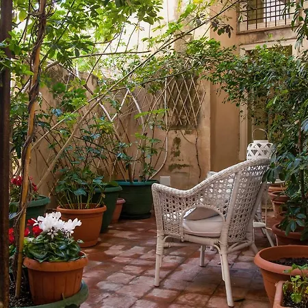 Palazzo Spagna * Συρακούσες